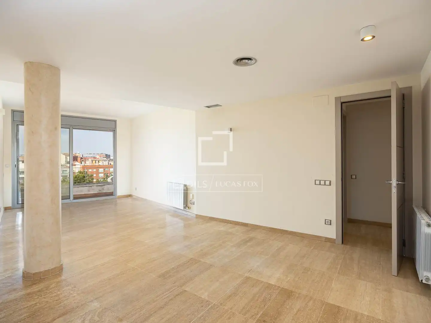 Dormitori de Àtic en venda en Barcelona amb Aire condicionat i Balcó