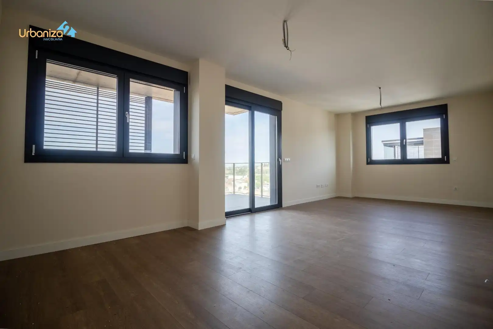 Living room of Flat for rent in Badajoz  with Private garden, Terrace and Community pool