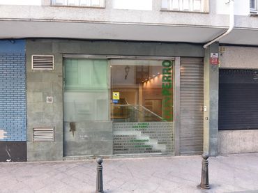 Local comercial en venda a Calle cancela