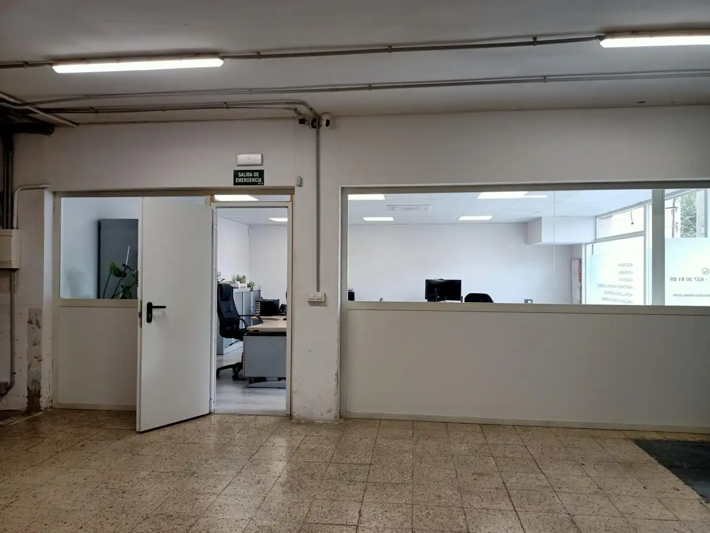 Local commercial à louer à Col.legis Nous, imagen 3