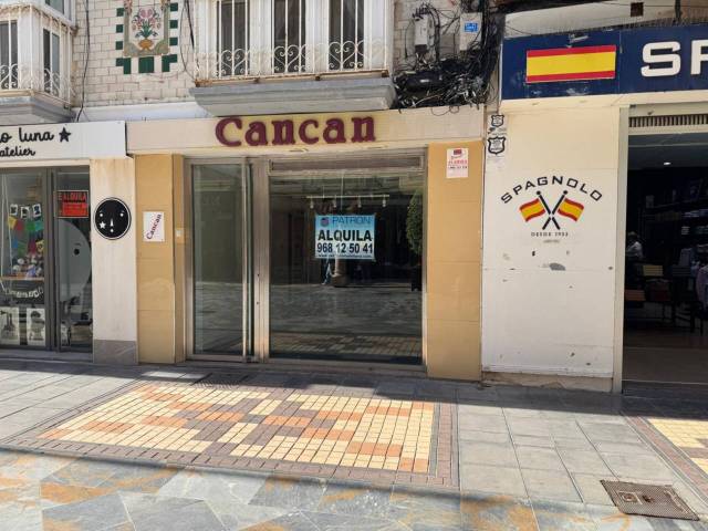 Local comercial en Alquiler en Carmen en Casco Antiguo