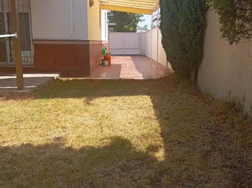 Villa avec jardin à vendre à Calle San Juan de Aznalfarache 8, imagen 4