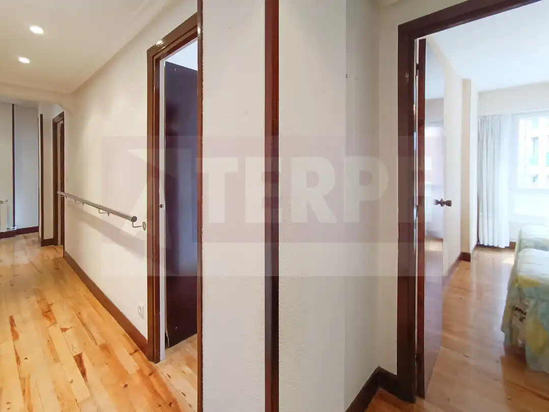 Piso en venta en Lezo con Calefacción, Trastero y Balcón