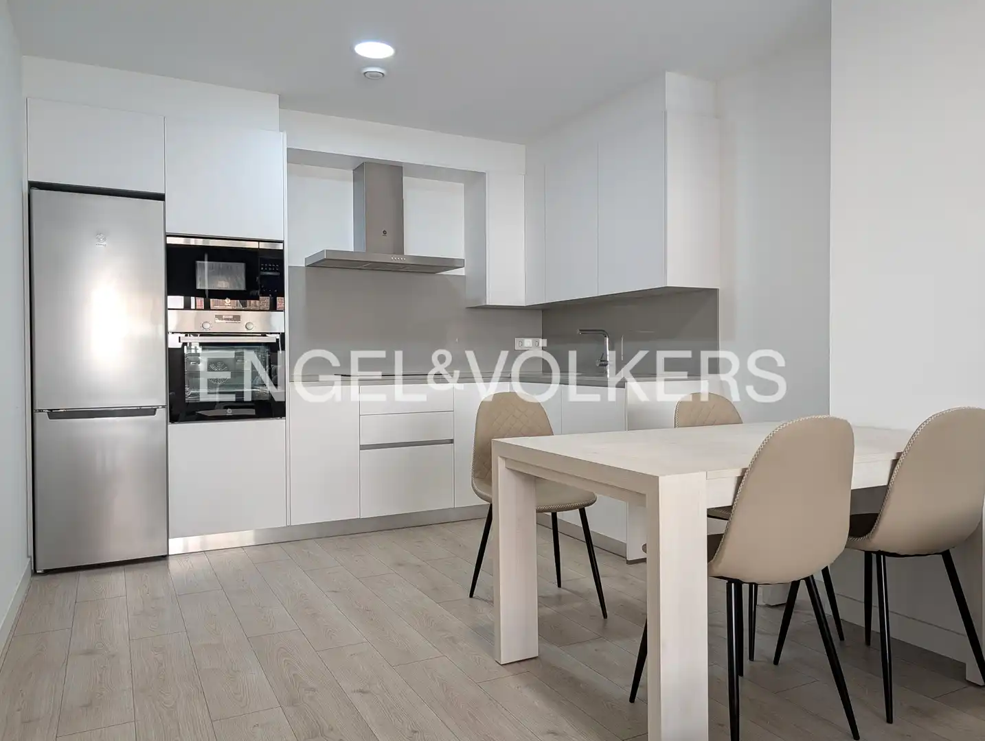 Kitchen of Flat for rent in Vigo   with Heating and Balcony