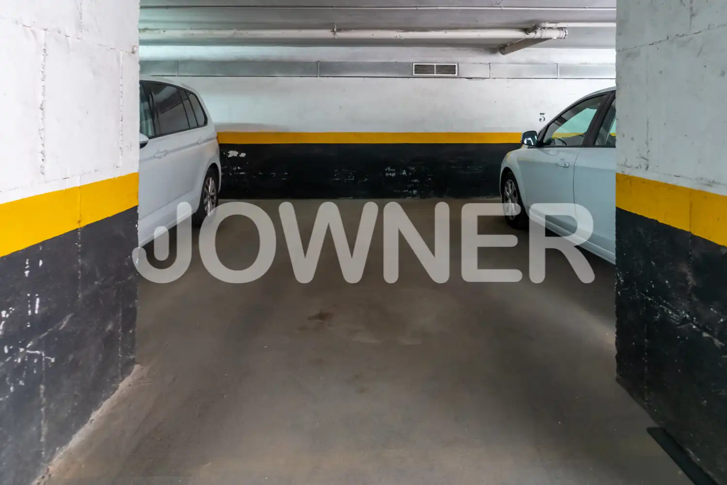 Parking of Flat for rent in Madrid  with Air Conditioner, Heating and Furnished