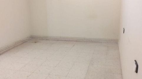 Foto 2 de Piso en venta en Villamartín, Cádiz