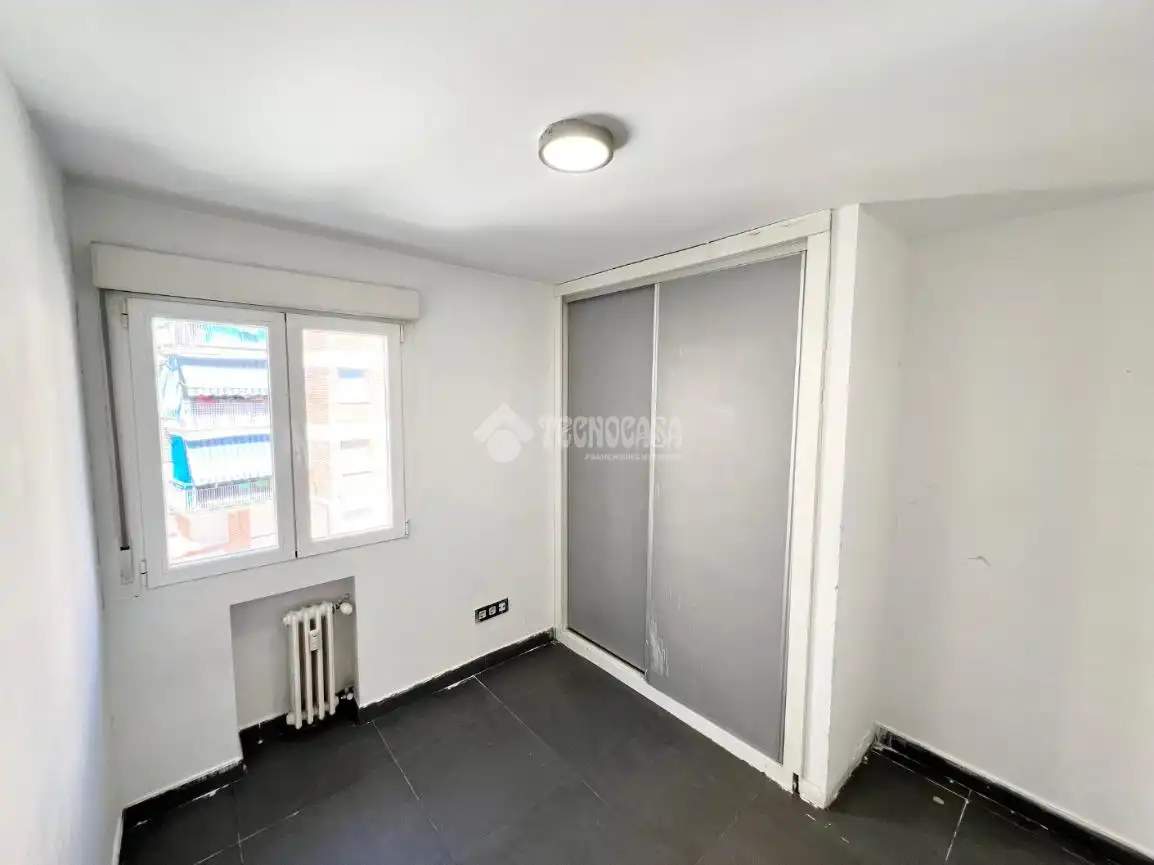 Habitación de Piso en venta en Madrid con Aire acondicionado y Terraza