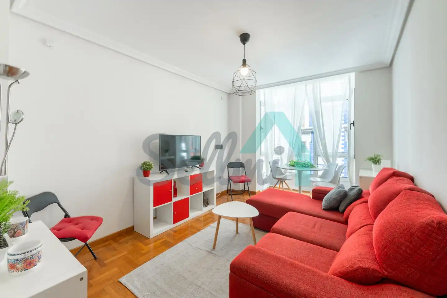 Living room of Flat for rent in Gijón   with Heating, Parquet flooring and Furnished
