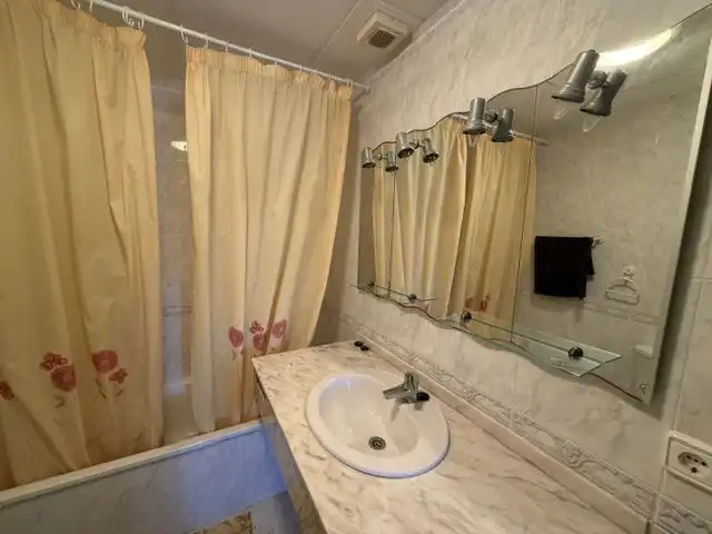 Bany de Apartament en venda en Alcanar amb Terrassa