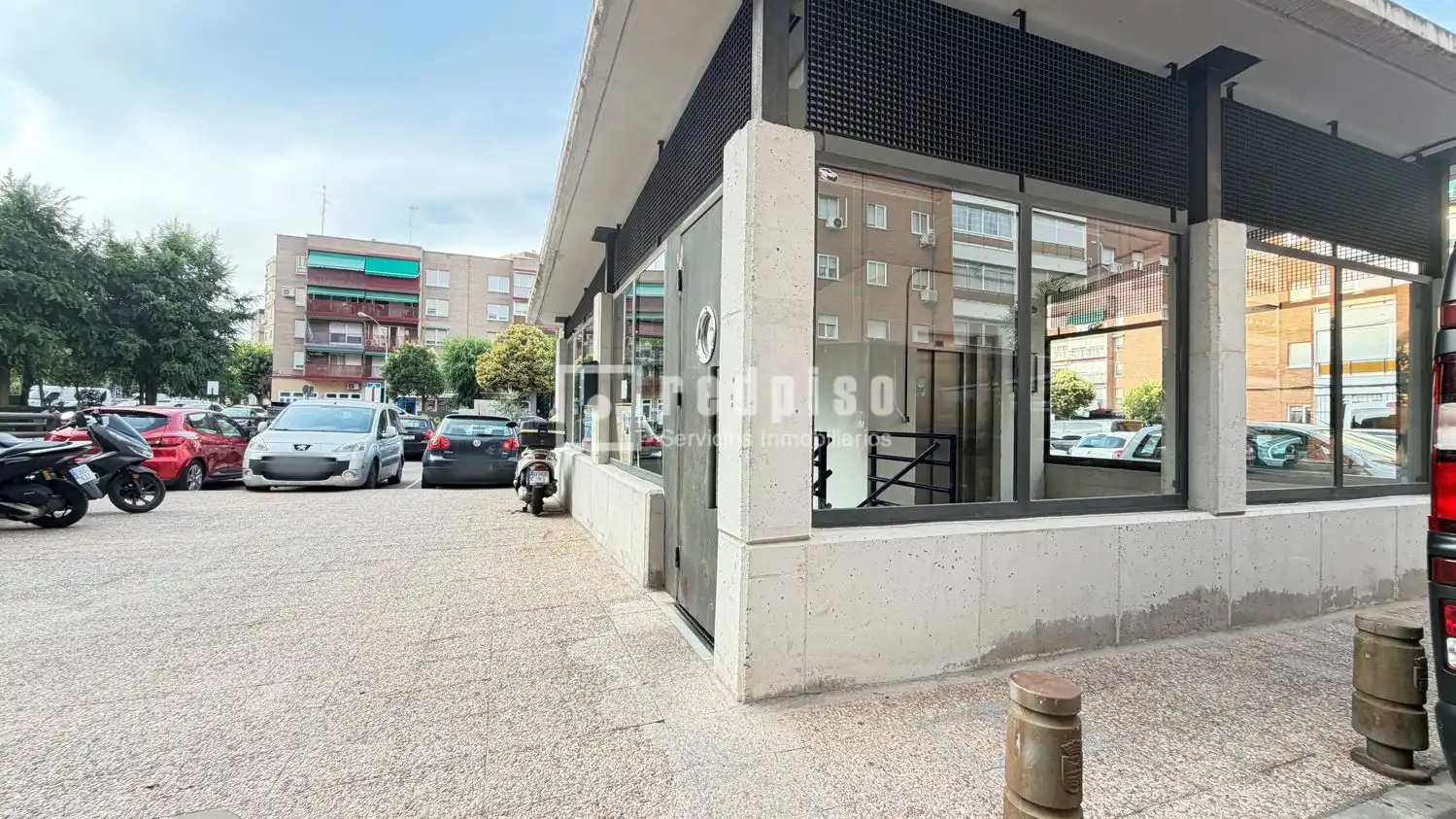 Exterior view of Garage for sale in Leganés
