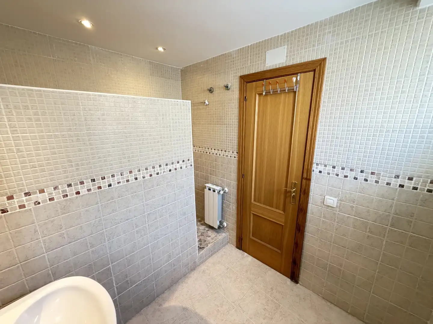 Bathroom of Houses for sale in Yebes  with Heating and Private garden