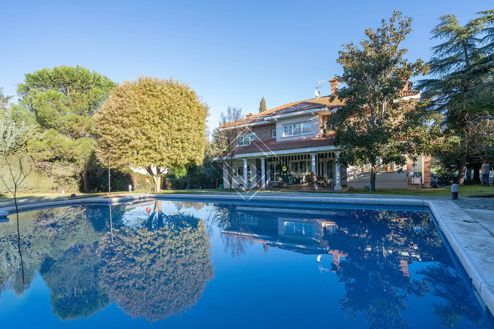 Chalet con piscina en venta en Las Lomas, imagen 3