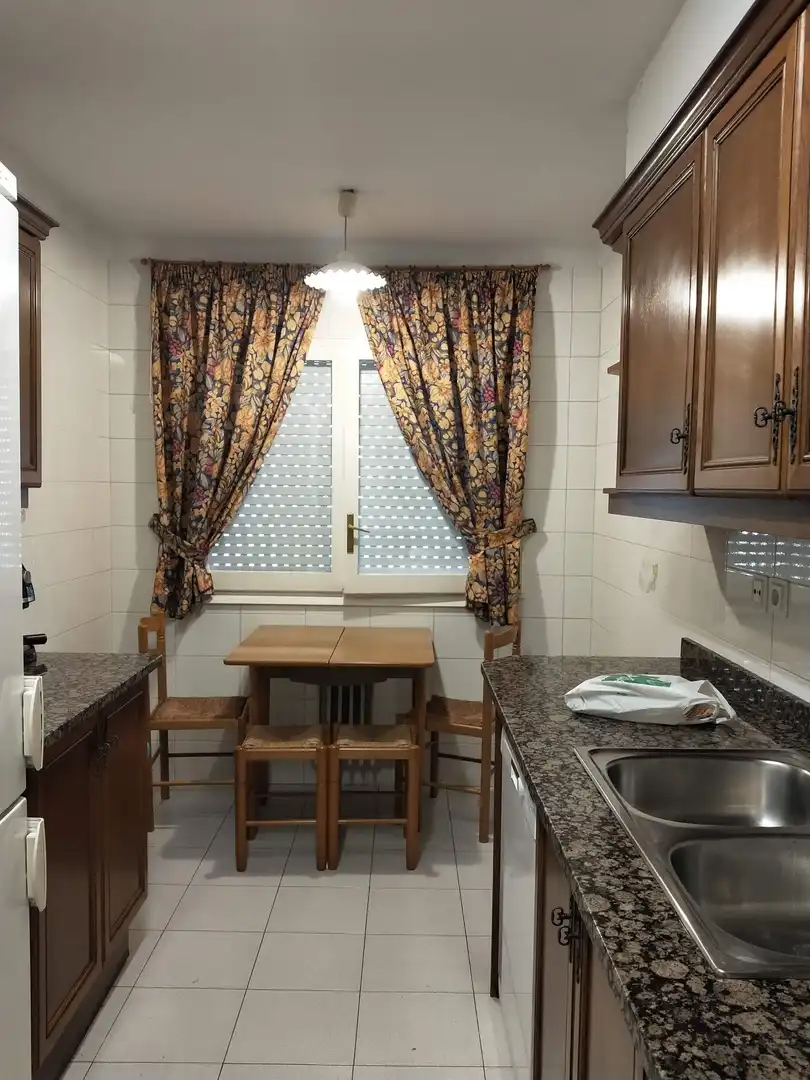 Kitchen of Flat for rent in Girona  with Furnished