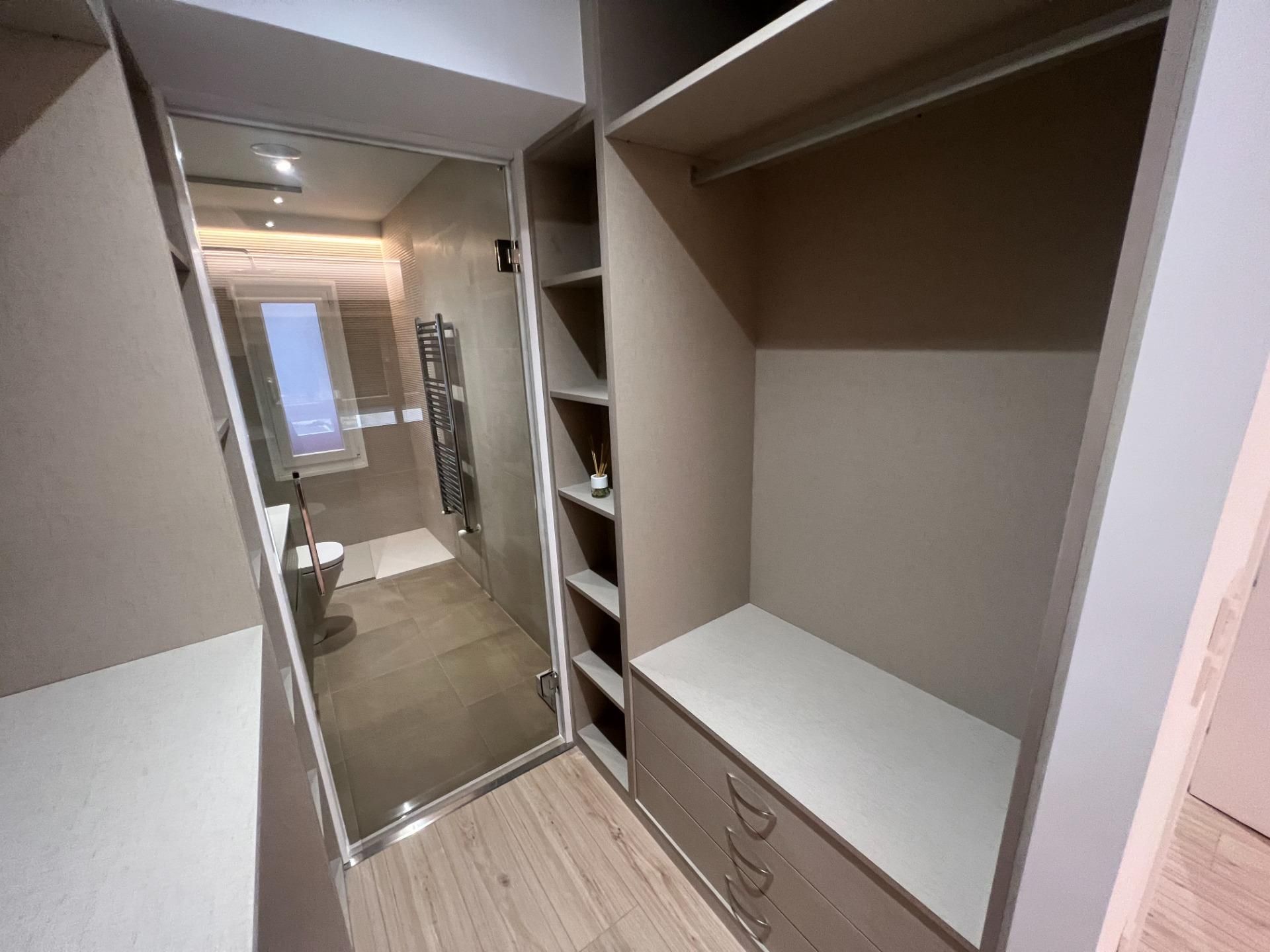 Bany de Apartament en venda en León Capital 