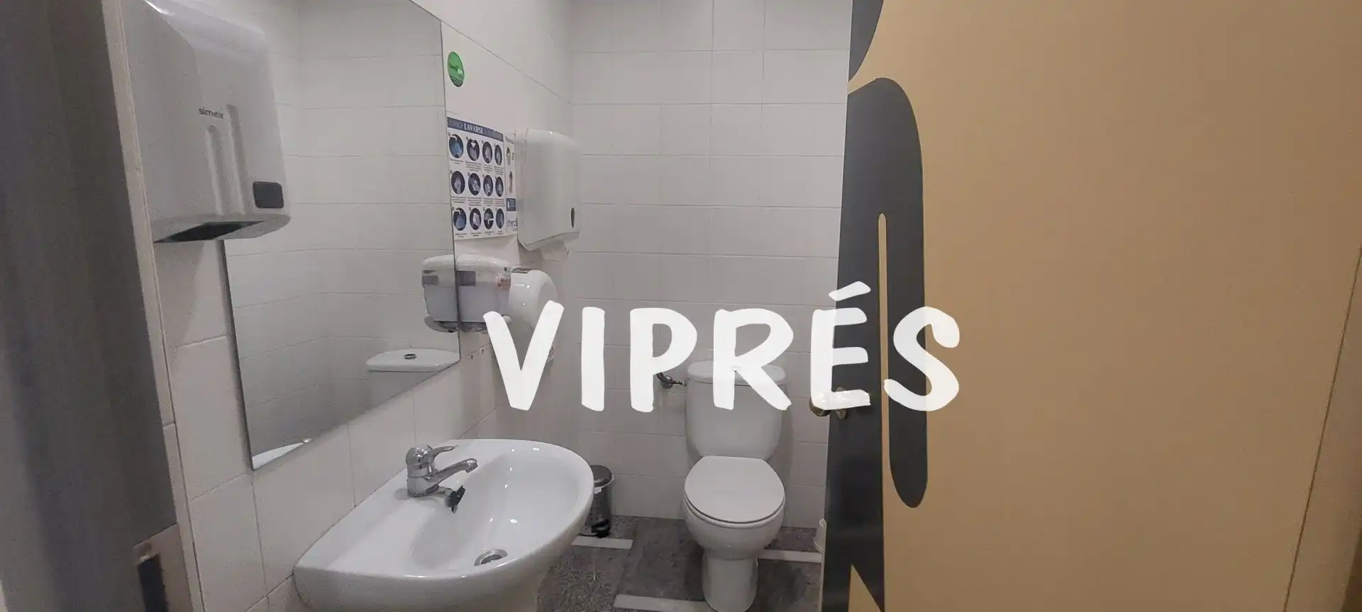 Bathroom of Office for sale in Mérida  with Air Conditioner