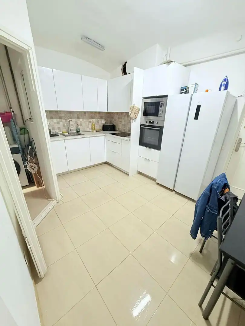Kitchen of Flat for share in Barcelona  with Washing machine