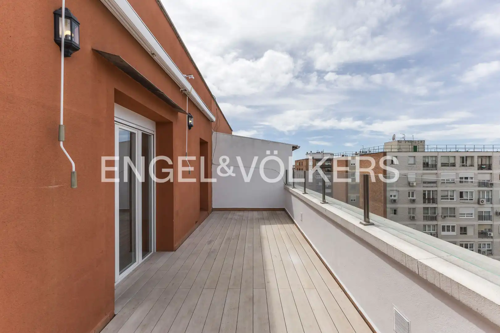 Terrace of Attic for rent in  Madrid Capital  with Air Conditioner, Heating and Terrace