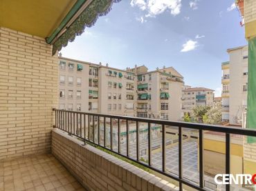 Piso con ascensor en venta en carretera Málaga