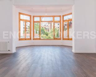 Exterior view of Apartment to rent in  Barcelona Capital  with Air Conditioner, Heating and Parquet flooring