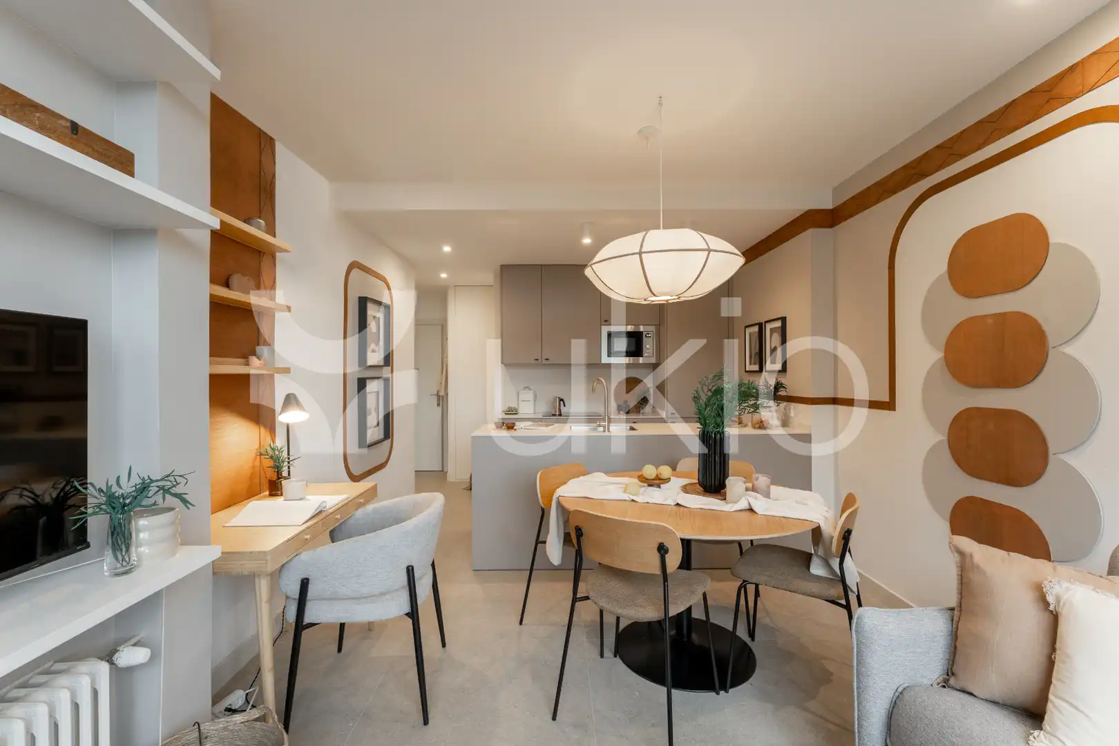 Dormitori de Apartament de lloguer en Madrid amb Aire condicionat, Calefacció i Moblat