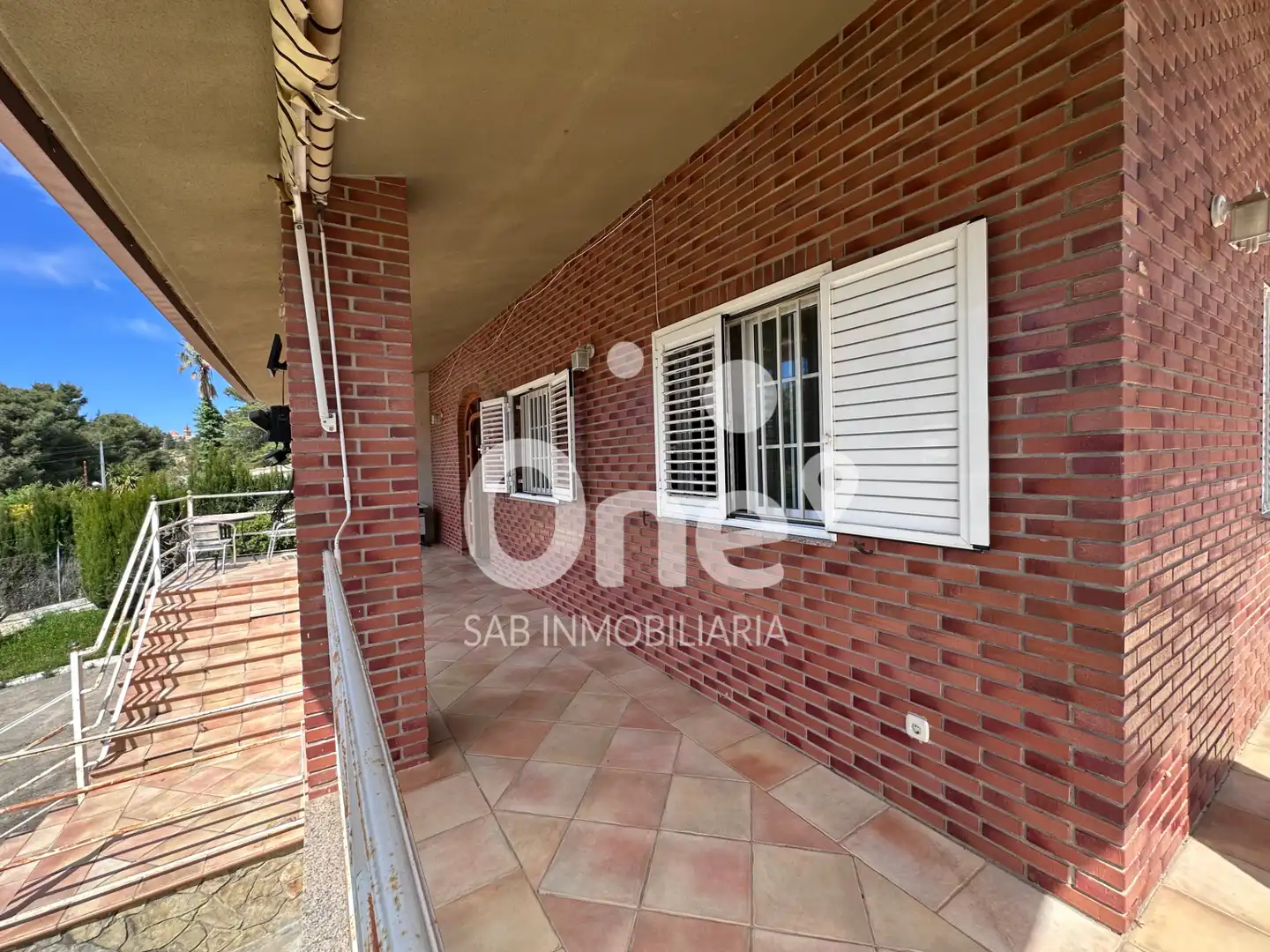 Terrassa de Casa o xalet en venda en Chiva amb Aire condicionat, Calefacció i Jardí privat