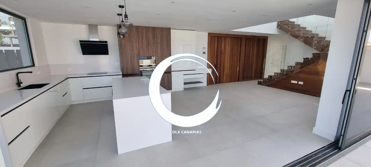Detached house with pool for sale in Callao Salvaje - Playa Paraíso, imagen 10