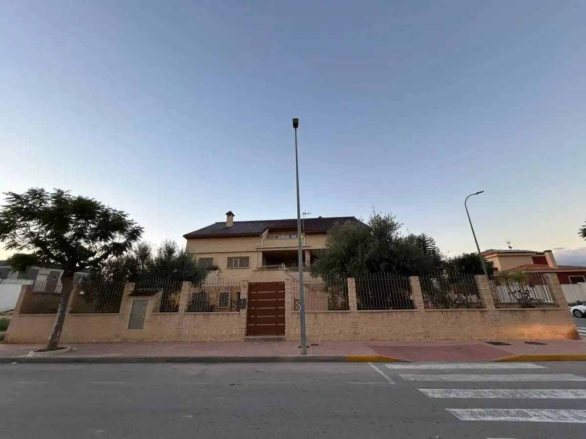 Bungalow à vendre à C. Juan Carlos I