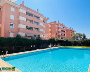 Piscina de Pis de lloguer en  Toledo Capital amb Aire condicionat, Calefacció i Terrassa