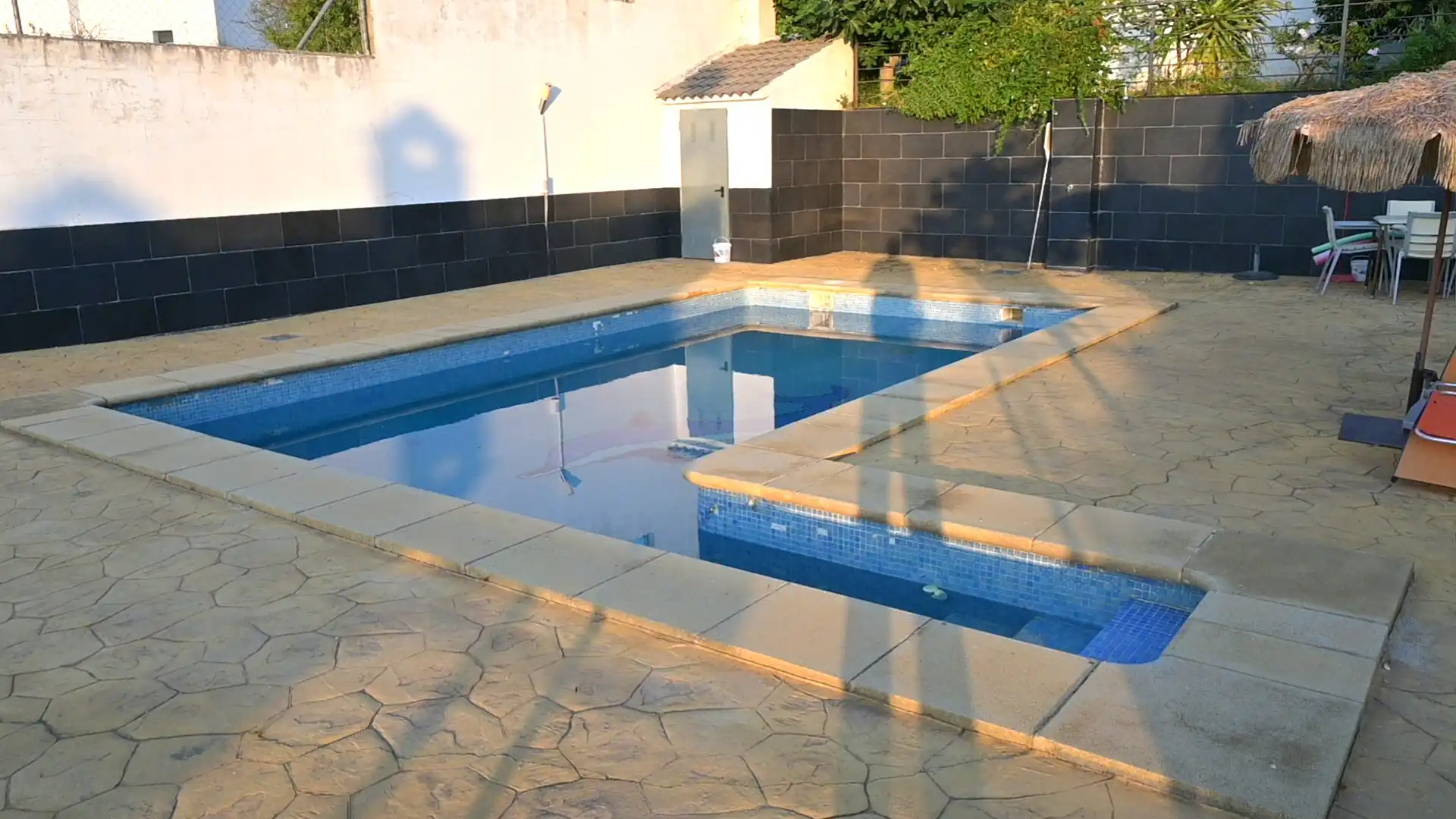 Piscina de Casa o xalet en venda en La Zubia amb Aire condicionat, Calefacció i Jardí privat