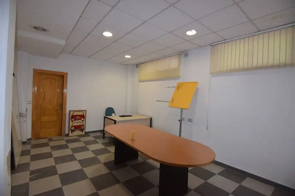 Local comercial en venda a Casco Urbano, imagen 6