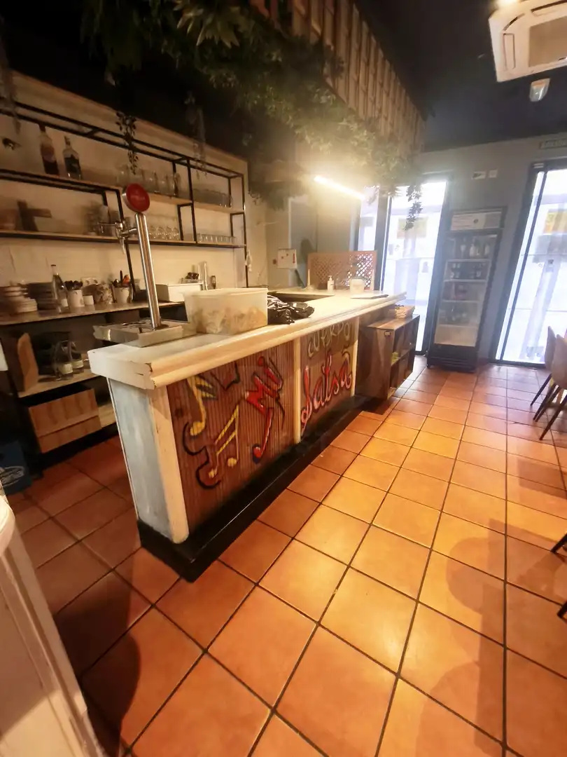 Local comercial en venda a San Mamés - La Palomera, imagen 4