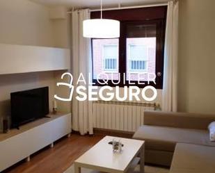 Sala d'estar de Pis de lloguer en Santovenia de Pisuerga amb Calefacció i Moblat