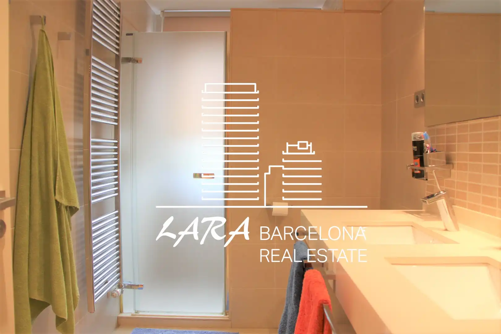 Vista exterior de Casa o chalet en venta en Viladecans con Aire acondicionado, Calefacción y Jardín privado