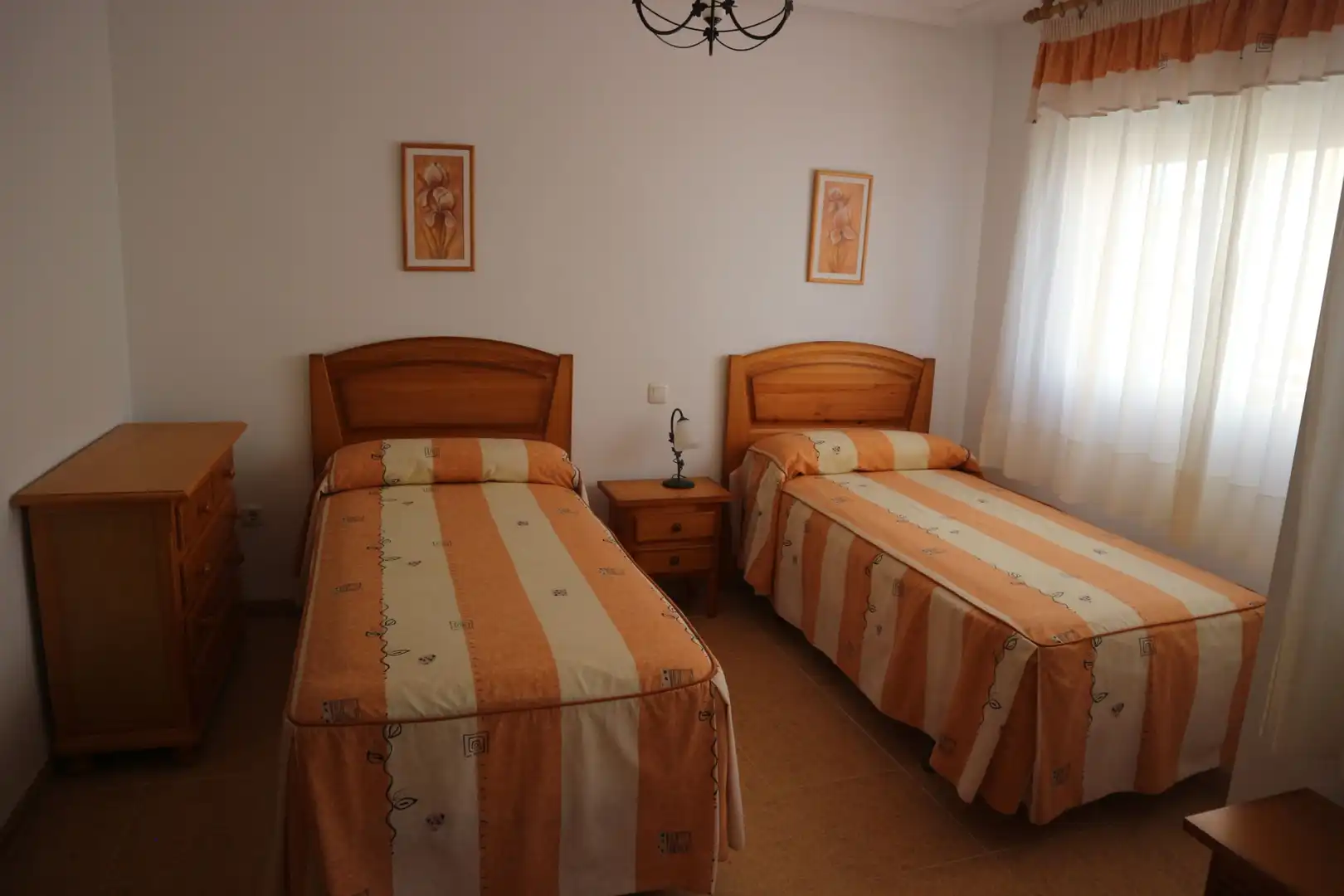 Habitación de Casa adosada en venta en La Manga del Mar Menor con Aire acondicionado, Calefacción y Terraza
