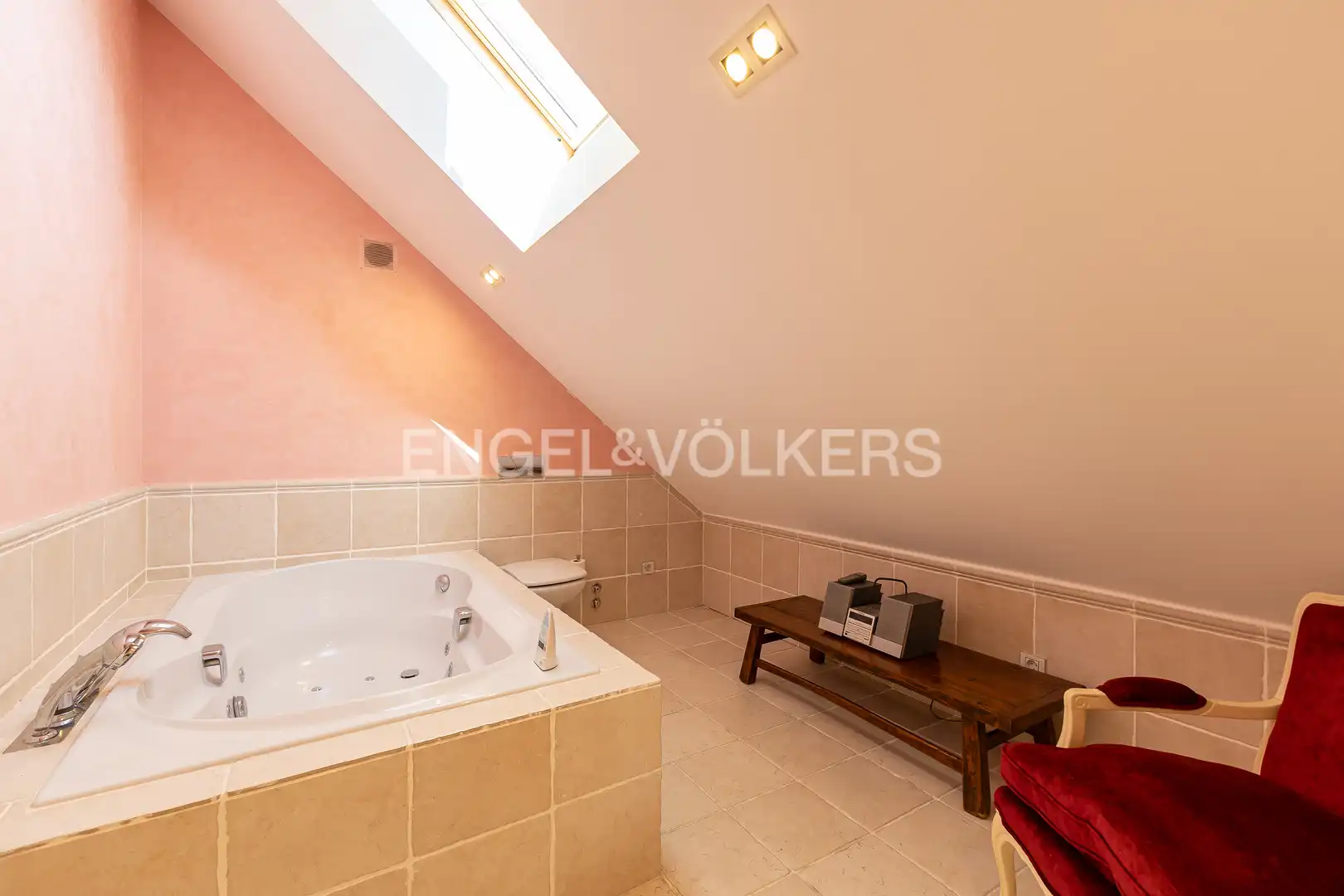 Houses for rent in Encinar de los Reyes