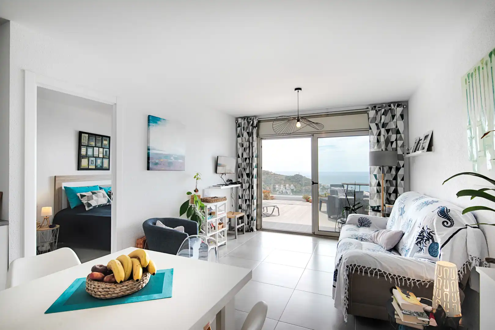 Sala de estar de Piso en venta en Roses con Terraza y Amueblado