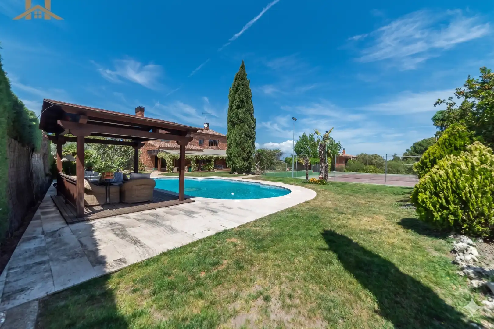 Jardí de Casa o xalet en venda en Boadilla del Monte amb Calefacció, Jardí privat i Parquet