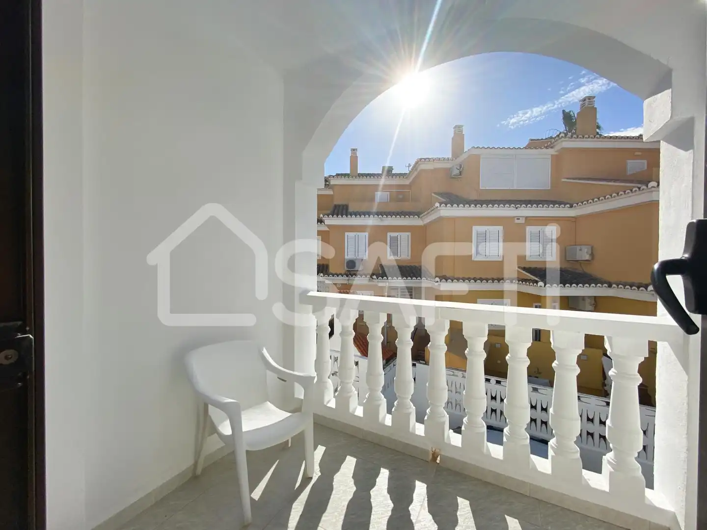 Dormitori de Casa adosada en venda en Sueca amb Terrassa, Balcó i Piscina comunitària