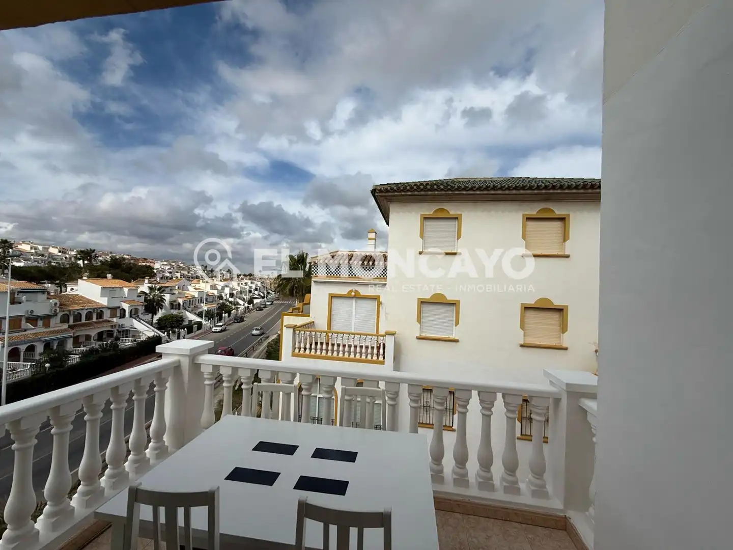 Vista exterior de Casa o chalet en venta en Torrevieja con Jardín privado, Terraza y Trastero