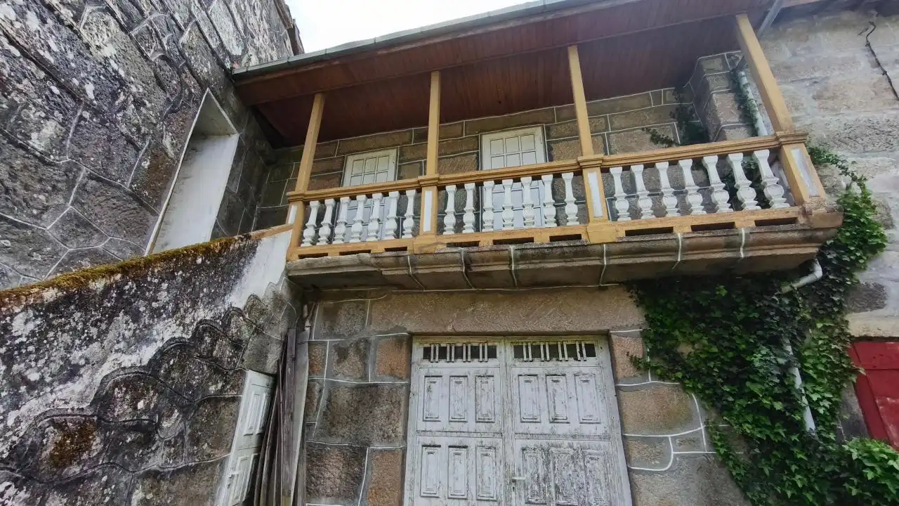 Vista exterior de Finca rústica en venda en Baños de Molgas amb Jardí privat i Balcó