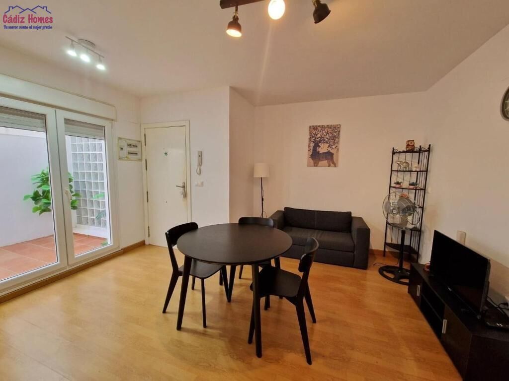 Living room of Flat for sale in  Cádiz Capital  with Air Conditioner