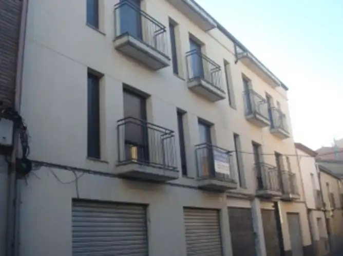 Einzelparkplatz zum Verkauf in Carrer de la Indústria