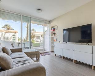 Sala d'estar de Apartament de lloguer en Roquetas de Mar