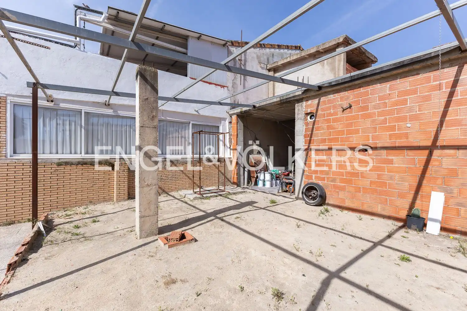 Vista exterior de Casa o xalet en venda en Valencia amb Aire condicionat, Calefacció i Terrassa