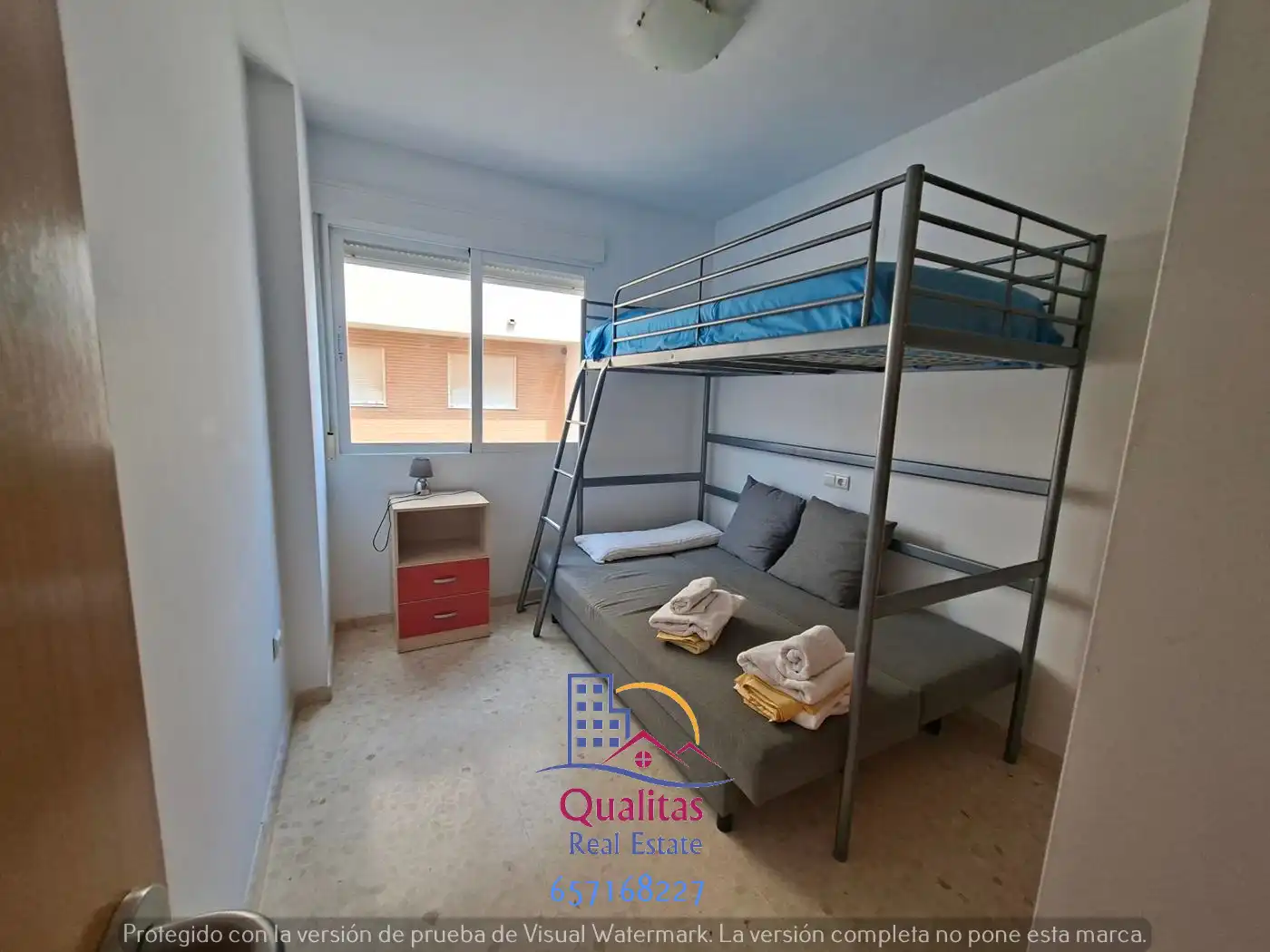 Habitación de Apartamento de alquiler en Oliva con Aire acondicionado, Calefacción y Terraza