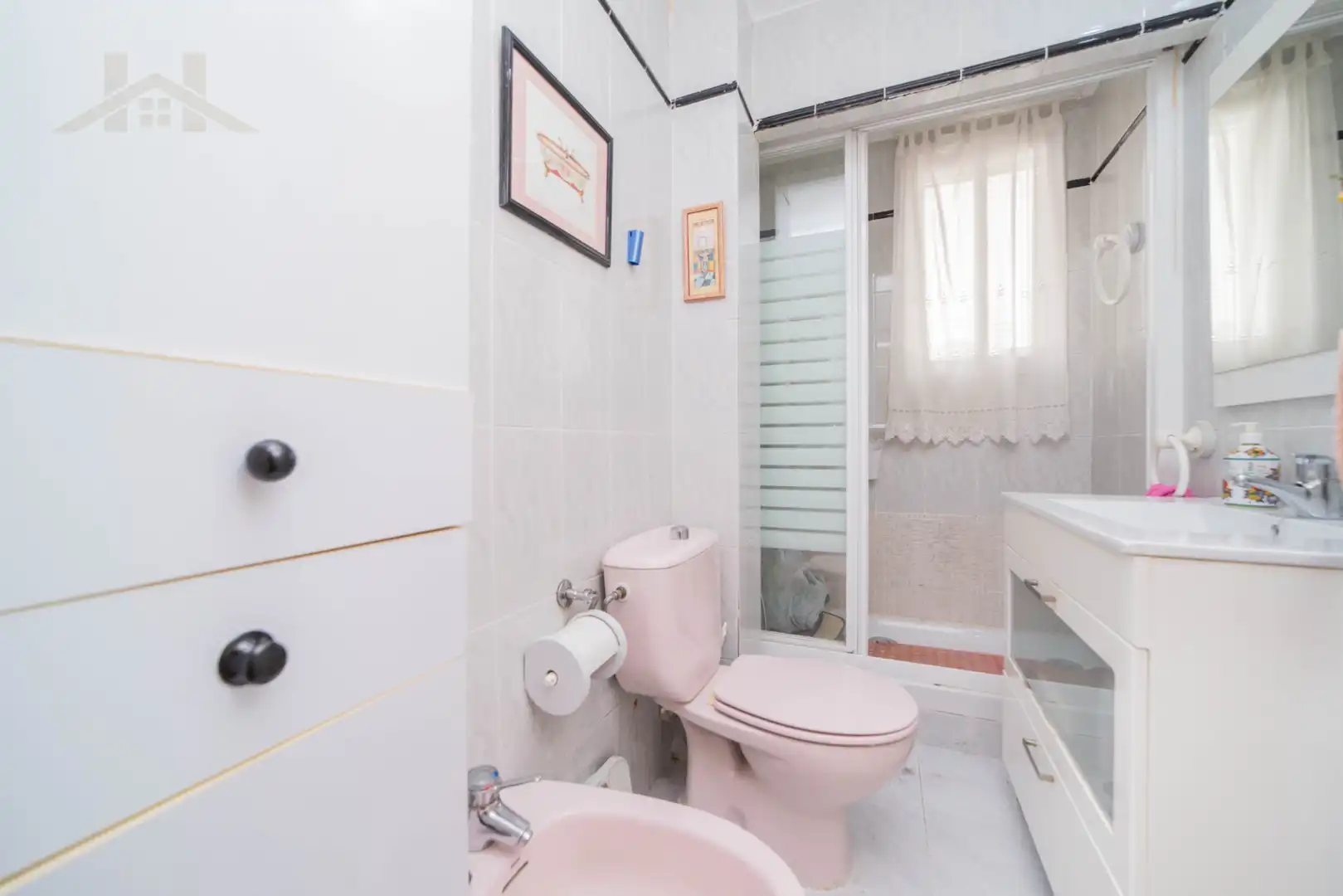 Baño de Piso en venta en Madrid con Calefacción, Parquet y Amueblado