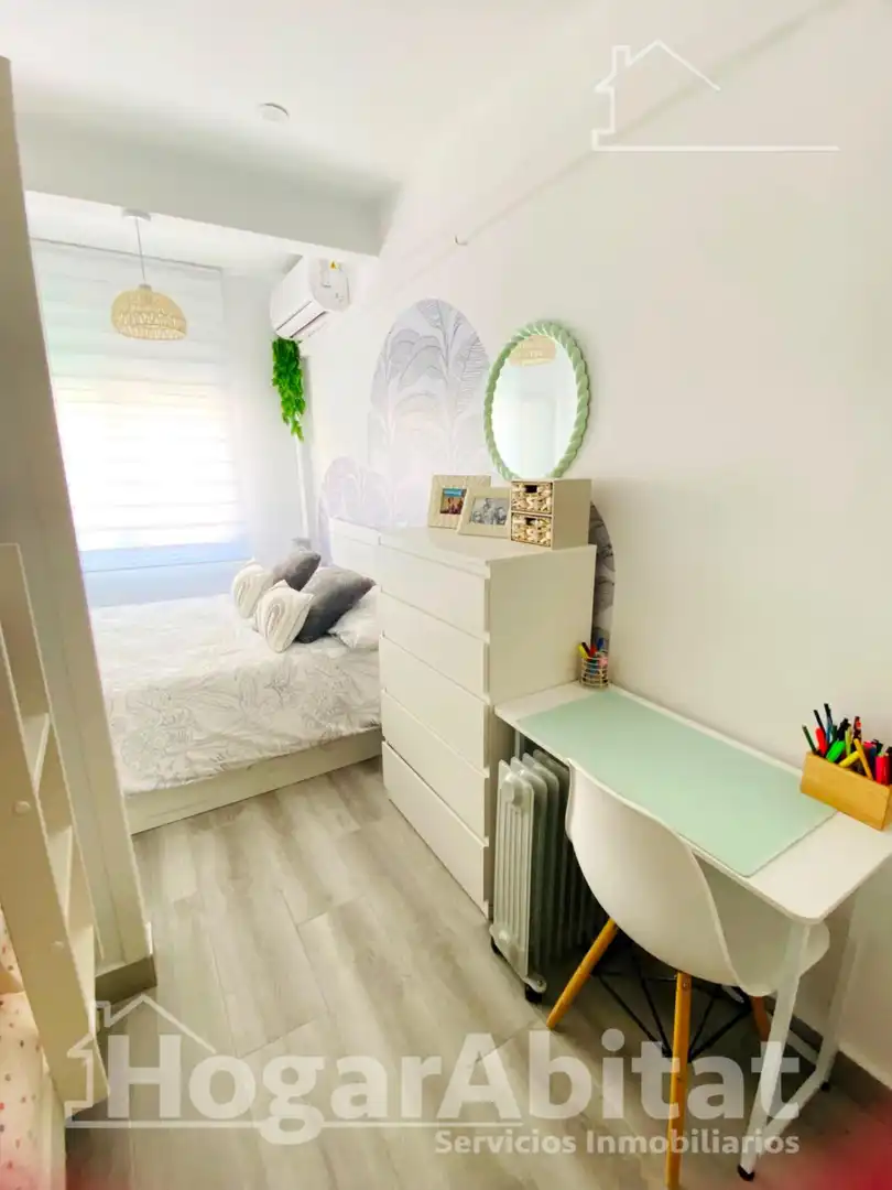 Schlafzimmer von Wohnung zum Verkauf in Gandia mit Klimaanlage, Heizung und Möbliert