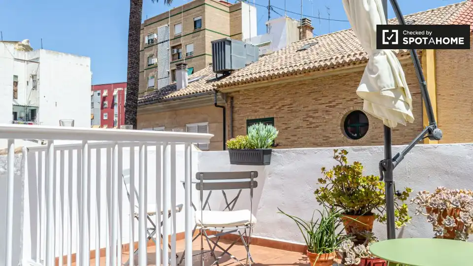 Terraza de Piso de alquiler en Valencia con Aire acondicionado, Calefacción y Amueblado
