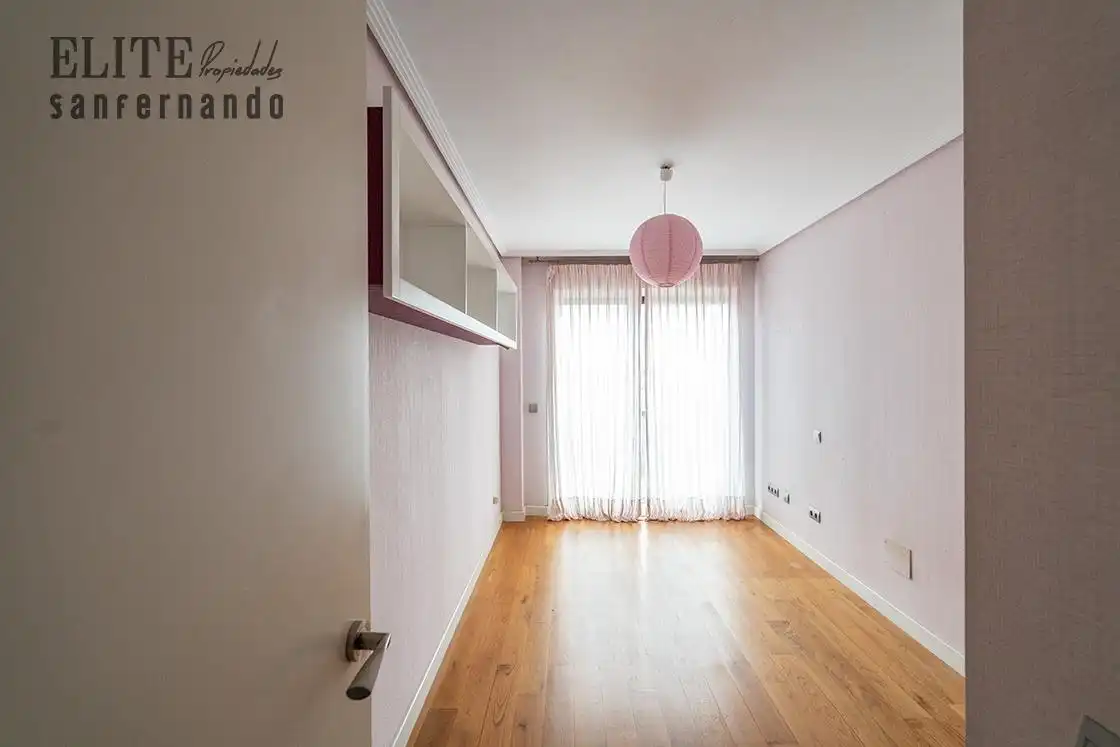 Habitación de Piso en venta en Santander con Calefacción, Jardín privado y Parquet