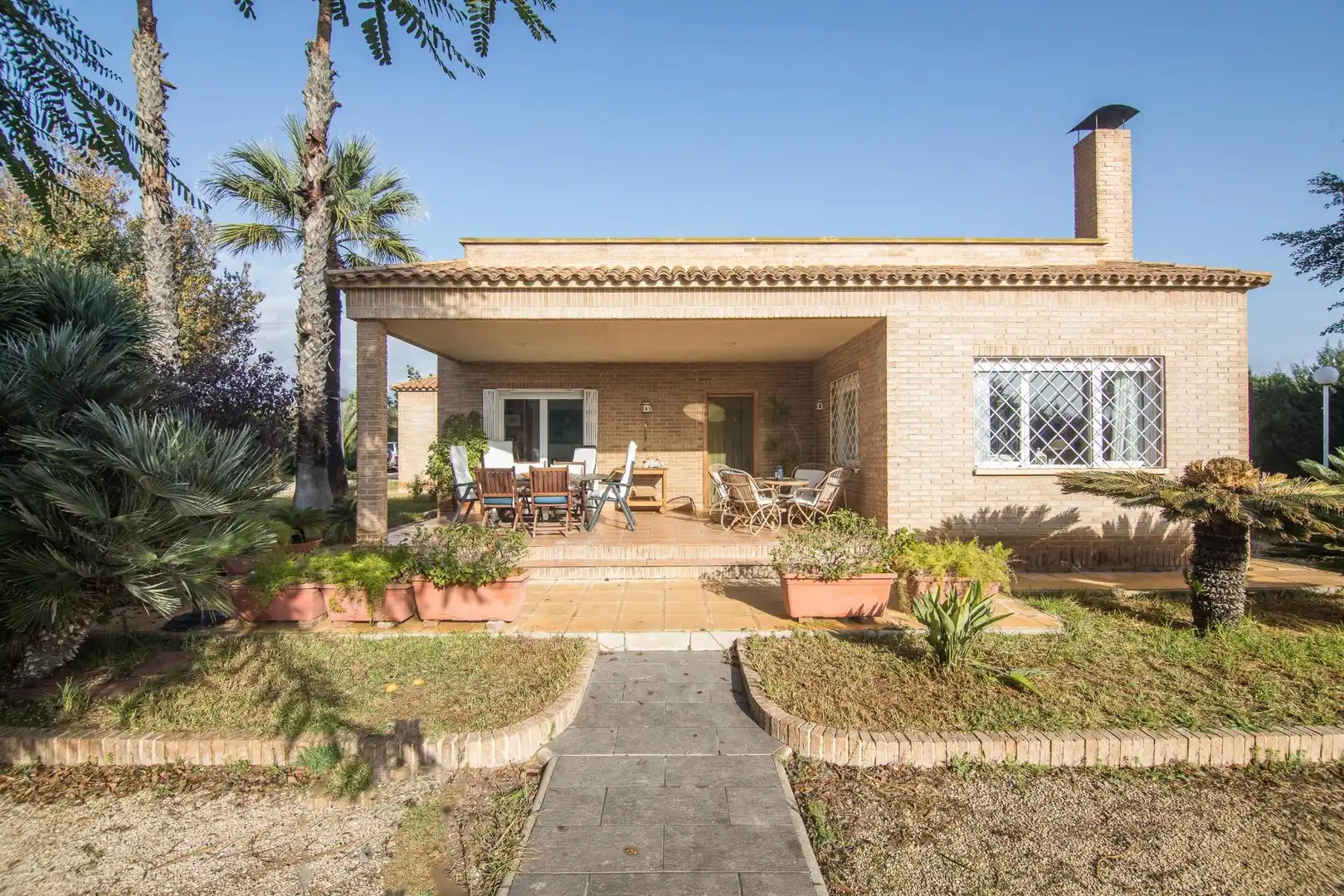 Jardí de Casa o xalet en venda en Elche / Elx amb Aire condicionat, Calefacció i Jardí privat